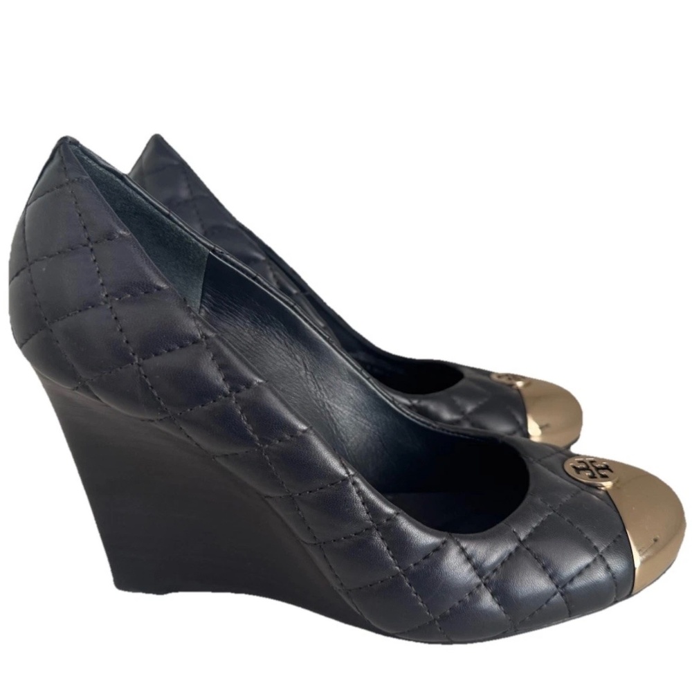 Tory Burch Kaitlin Wedge Quilted Gold Cap Toe Pump Blue Leather 7 M Worn Once